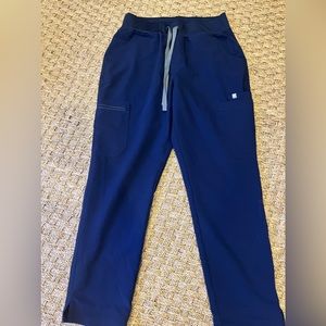 FIGS petite scrub pants M navy